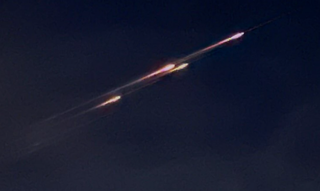 Flying Leprechauns?   Strange lights streak over Folsom skies