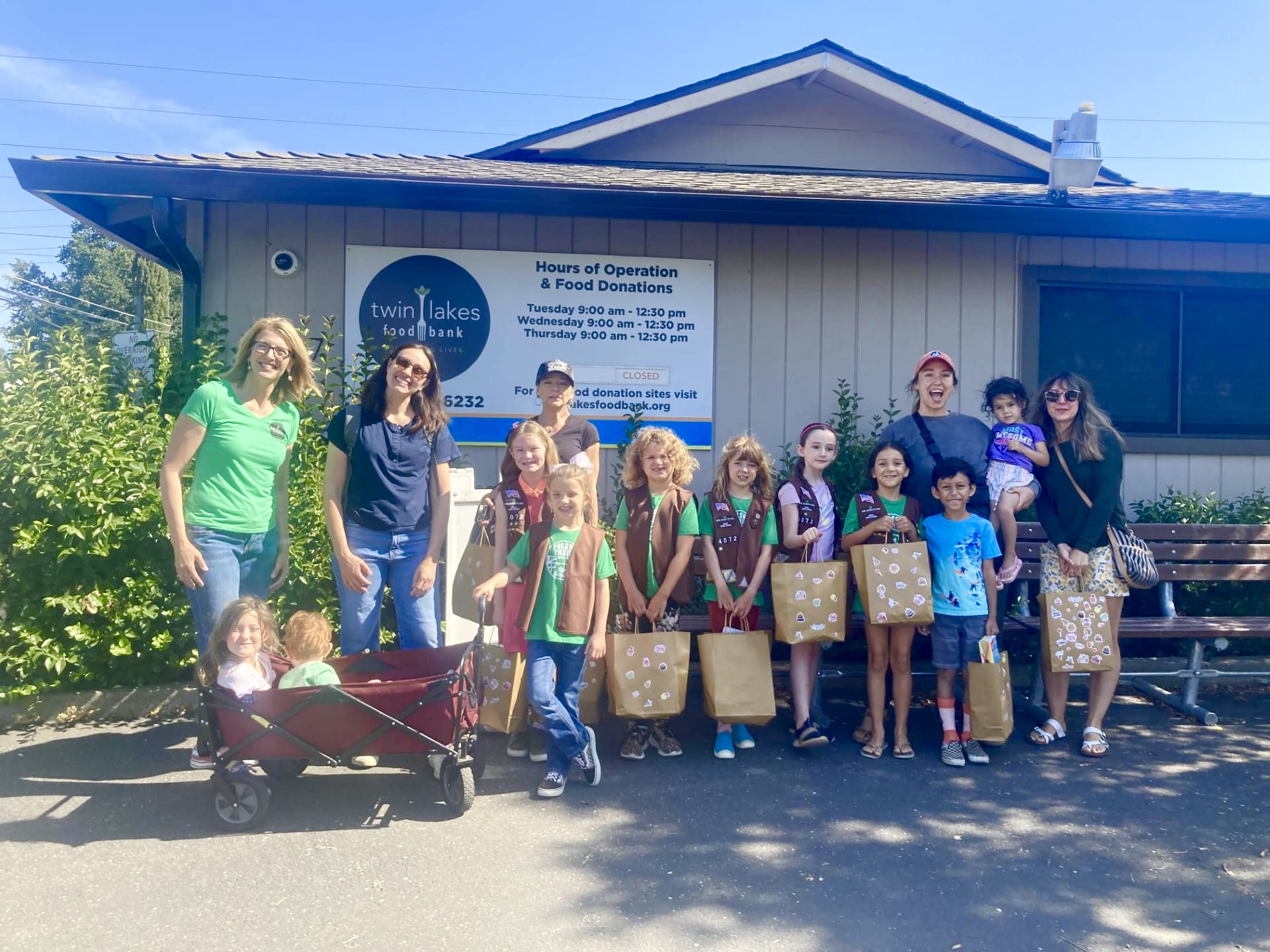 Folsom Girl Scouts make special contribution to Twin Lakes Food Bank