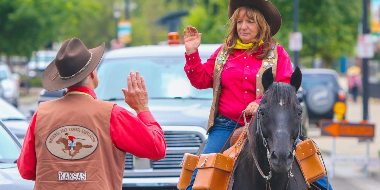 Pony Express rides into Folsom, Sacramento Thursday