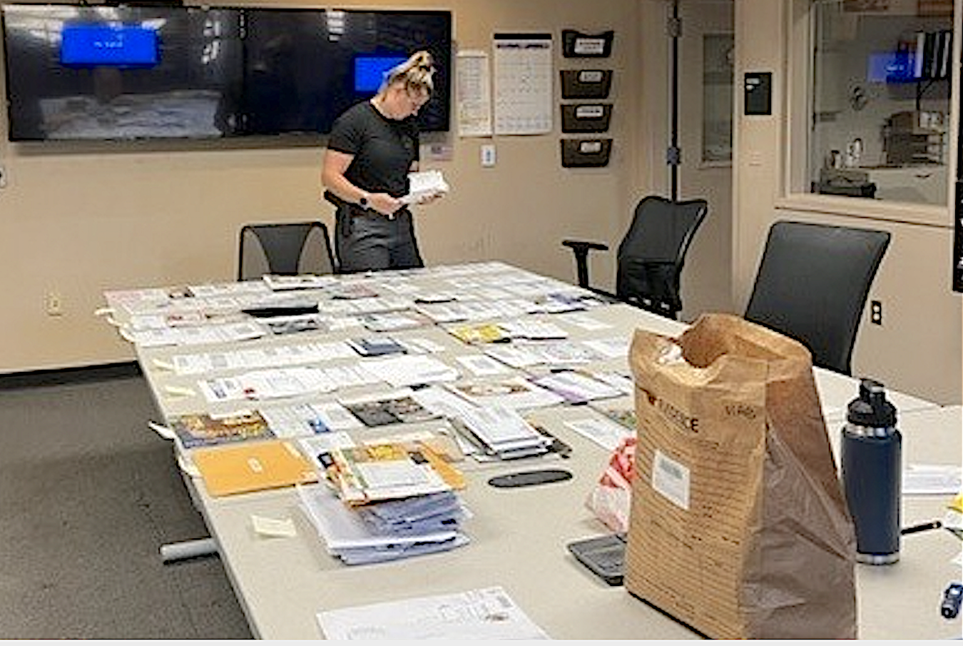 Fong Street traffic stop nabs 2 felons, recovers mail stolen from Folsom residents