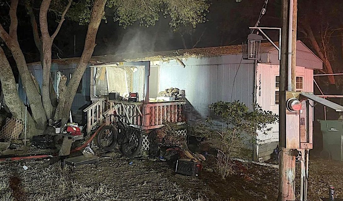 Firefighter injured, family displaced in El Dorado Hills fire 
