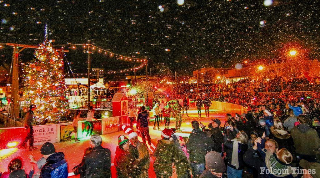 Historic Folsom tree lighting brings talent, Santa and magic Friday