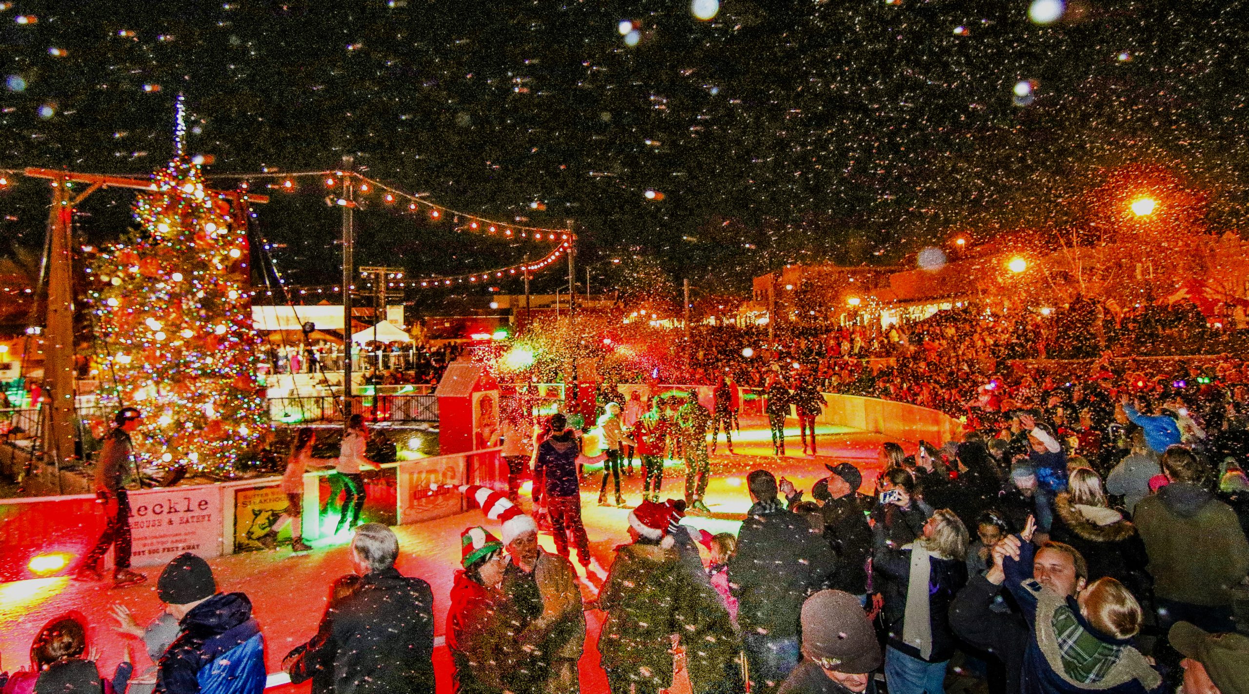 Historic Folsom tree lighting brings talent, Santa and magic Friday 