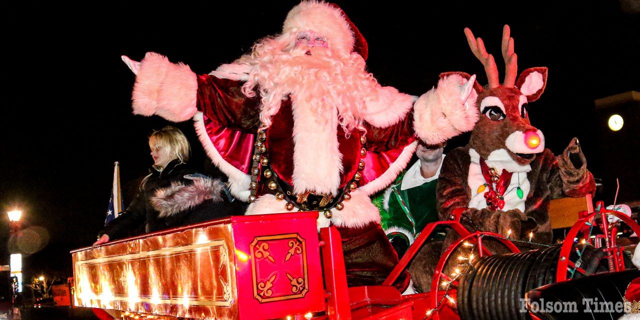 Santa makes grand arrival at Historic Folsom tree lighting