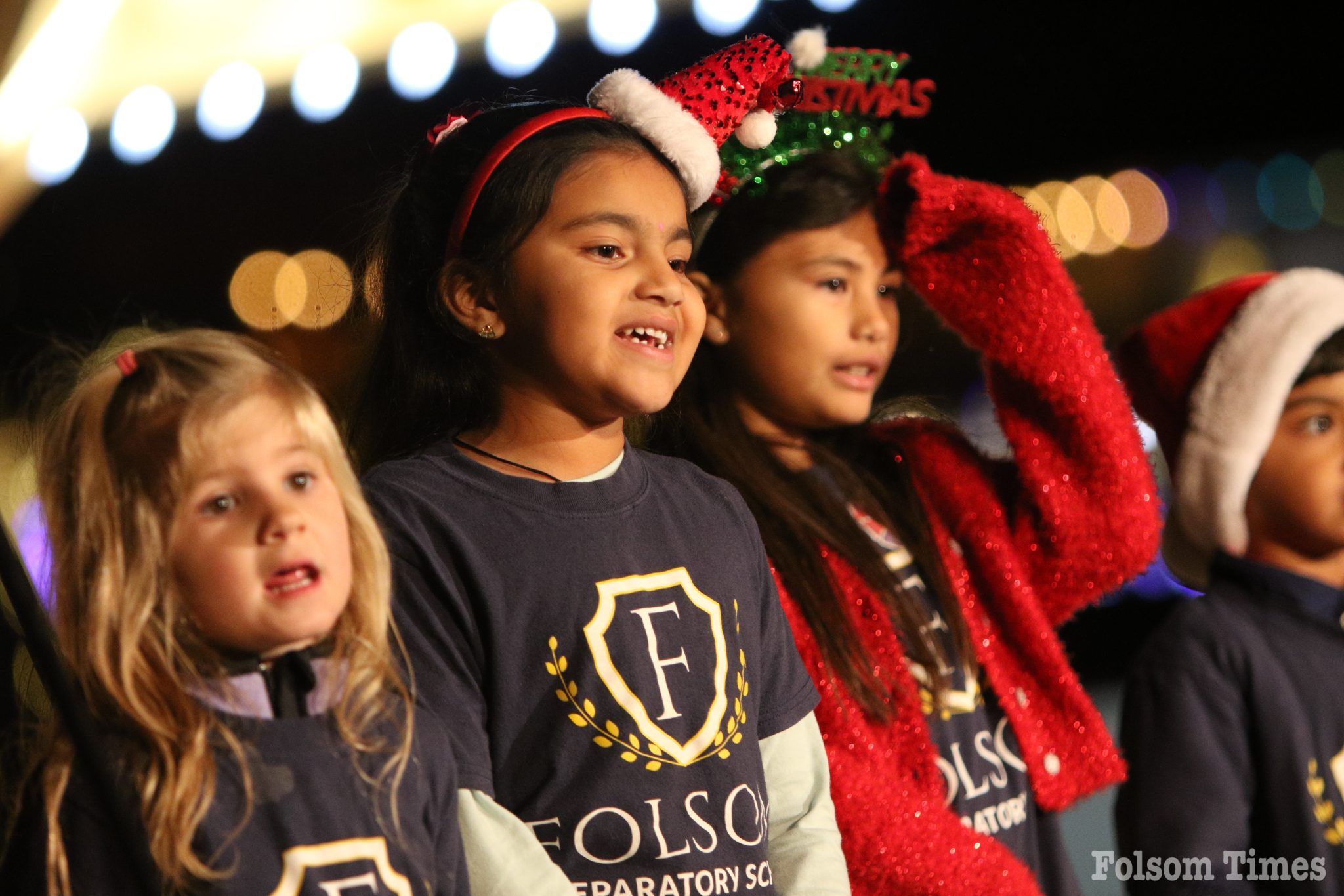 Santa makes grand arrival at Historic Folsom tree lighting Folsom Times