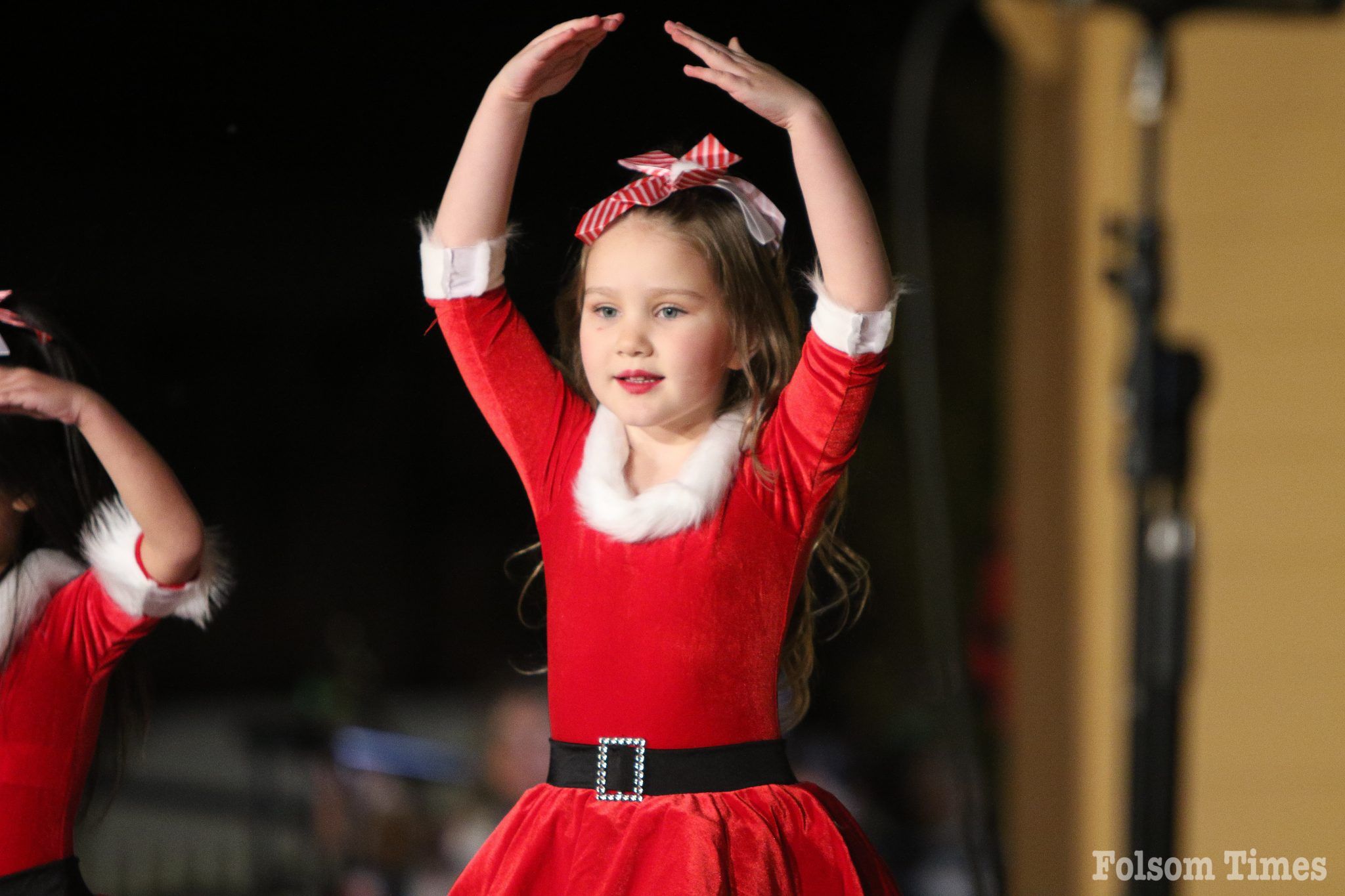 Santa makes grand arrival at Historic Folsom tree lighting Folsom Times