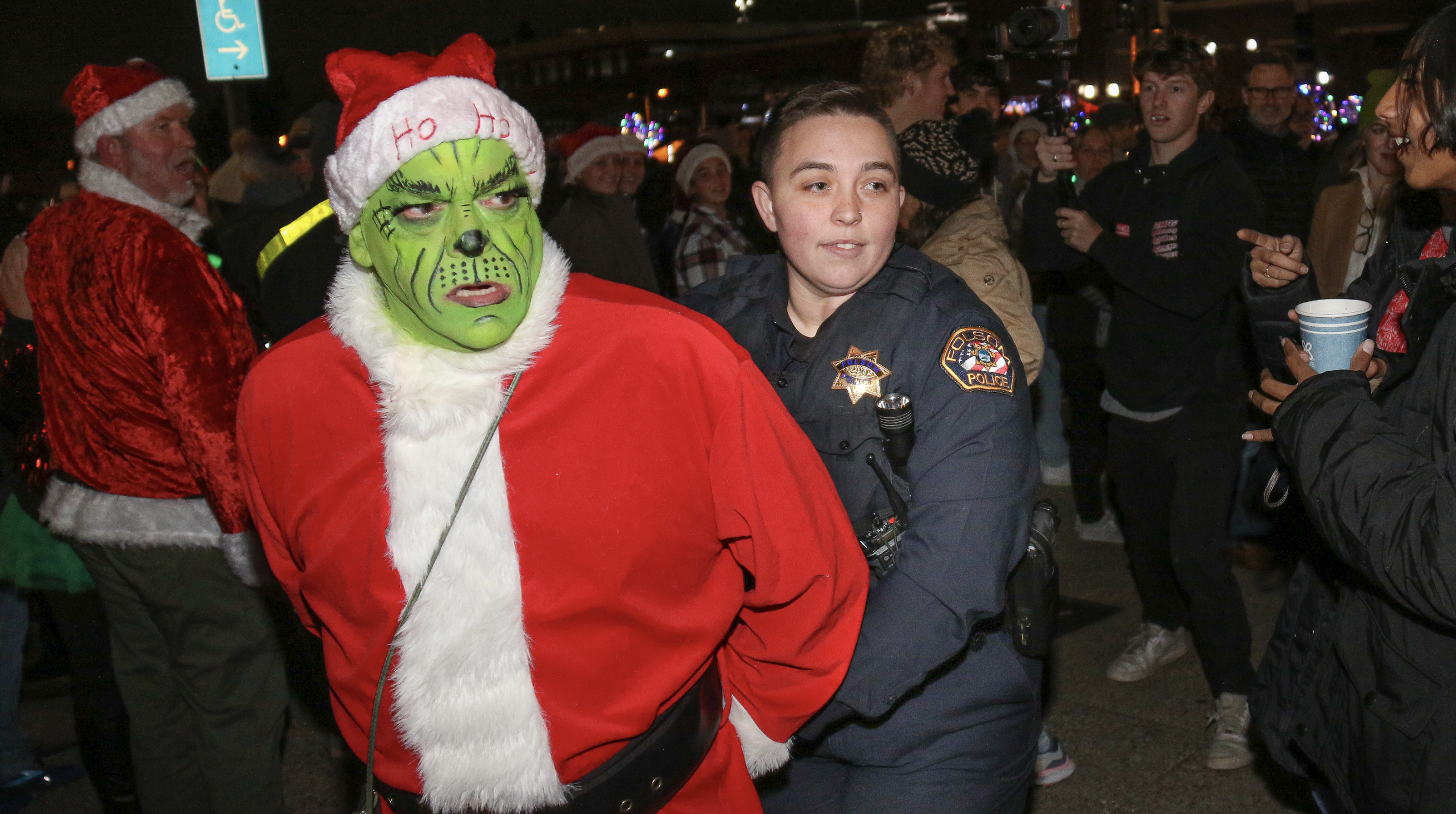 Folsom Police apprehend The Grinch in Historic Folsom