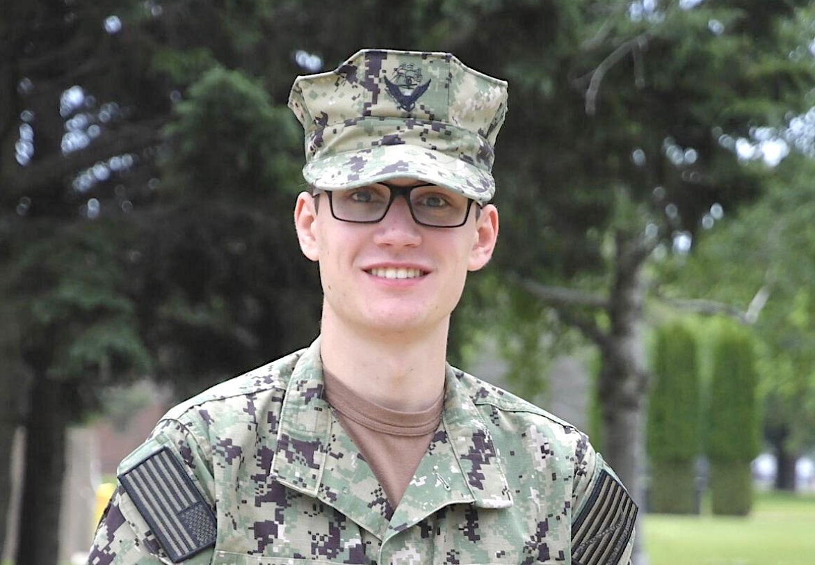 In service: El Dorado Hills grad trains at Great Lakes Naval Station