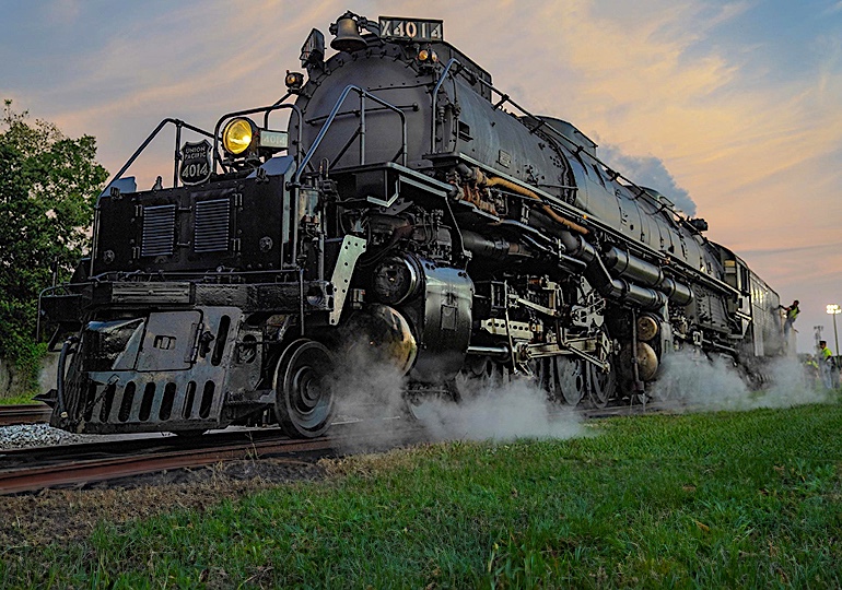 World’s largest locomotive rolls into region this week 