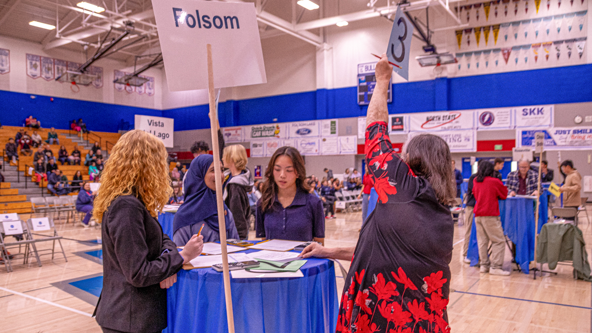 Folsom, Vista, Oak Ridge head to Academic Decathlon State bout