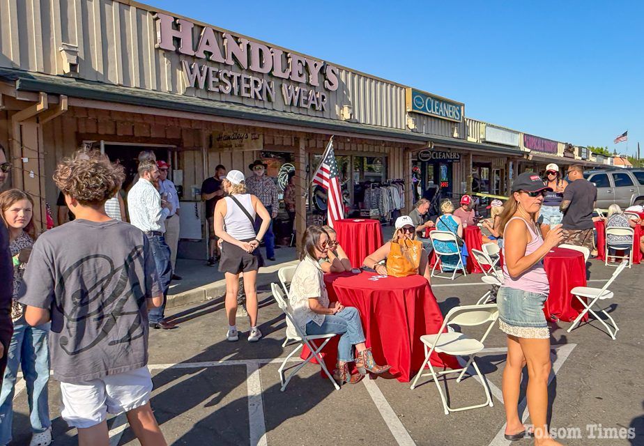 Folsom Pro Rodeo volunteers celebrated in Handley’s tradition