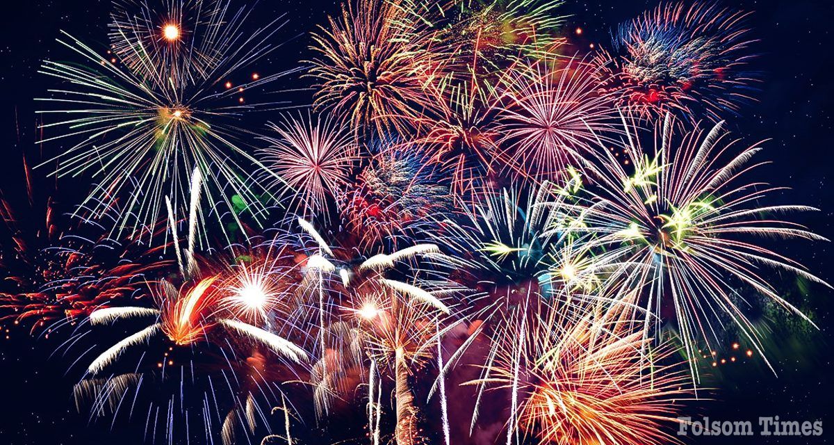 Summer Spectacular Lights up Cameron Park Lake Saturday