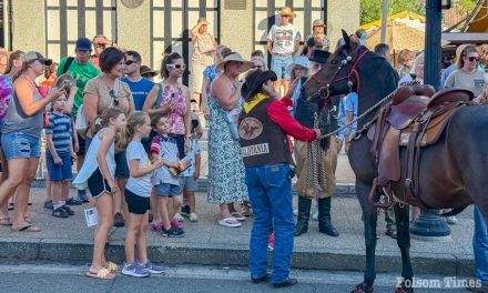 Pony Express Re-Ride Spurs Applause in Historic Folsom