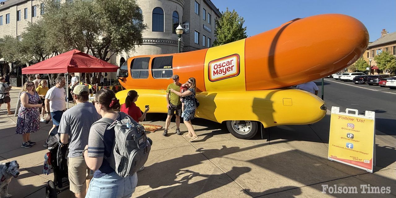 27-foot slice of Americana rolls into El Dorado Hills Town Center