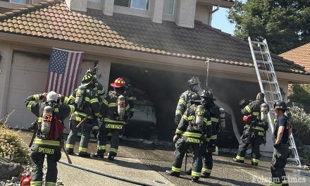 Folsom firefighters snuff Saturday morning structure fire