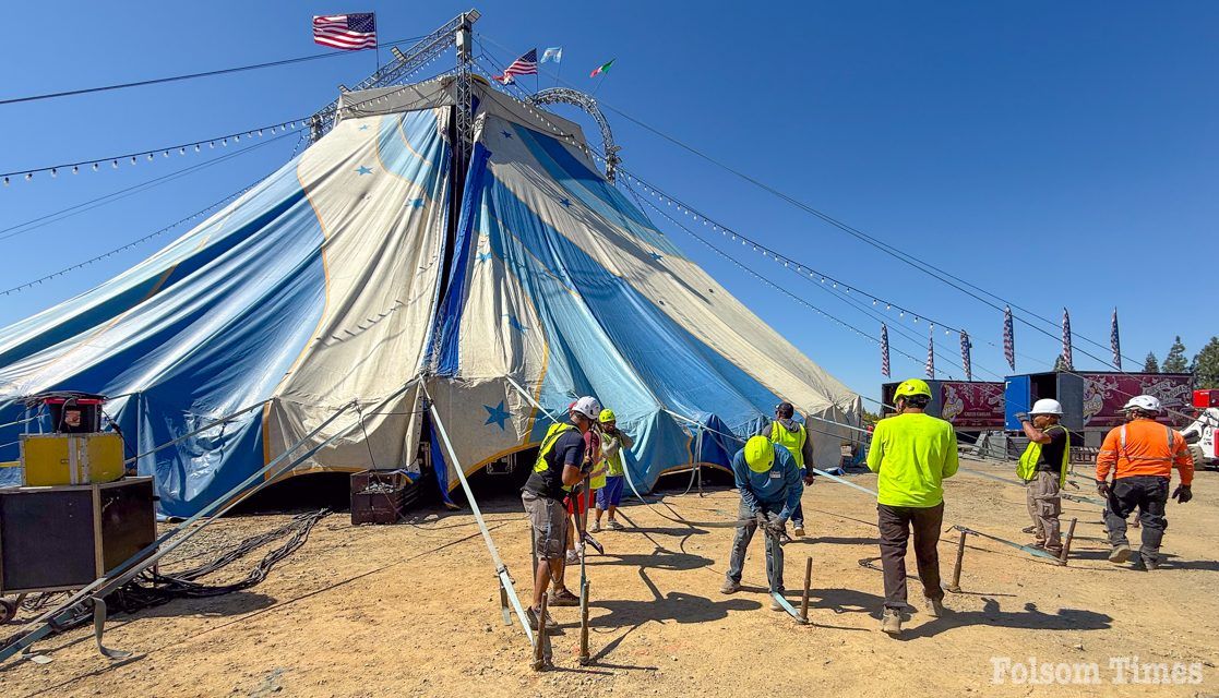Big top rises in Folsom as Circus Vargas prepares to open