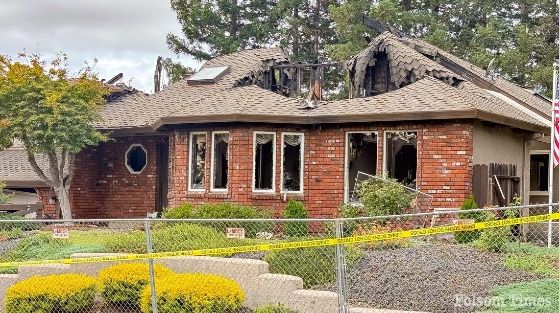 Folsom fire investigation continues; barricaded subject not found