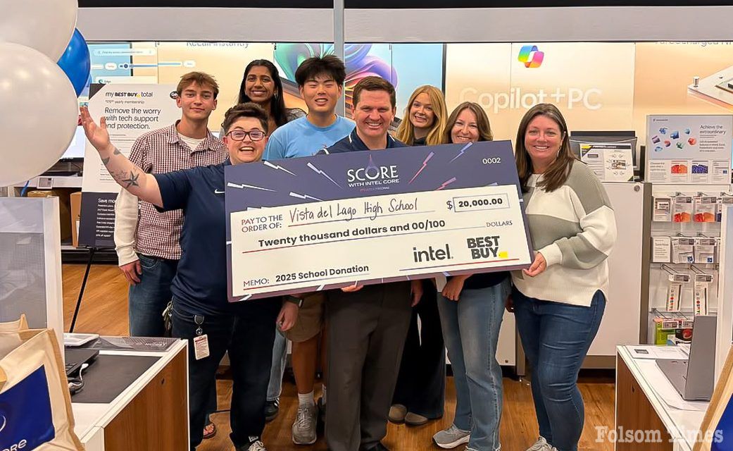 Vista del Lago High earns $20K Best Buy shopping spree through Intel competition