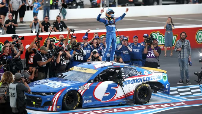 Elk Grove’s Larson captures second NASCAR Championship