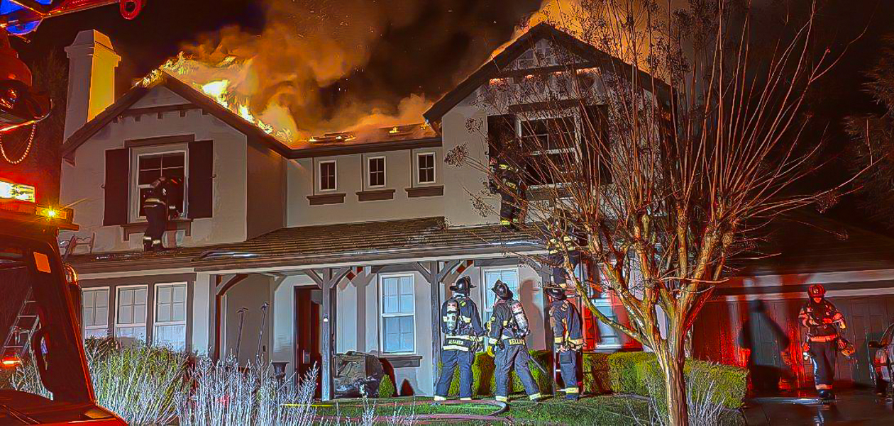 Early morning fire destroys El Dorado Hills home