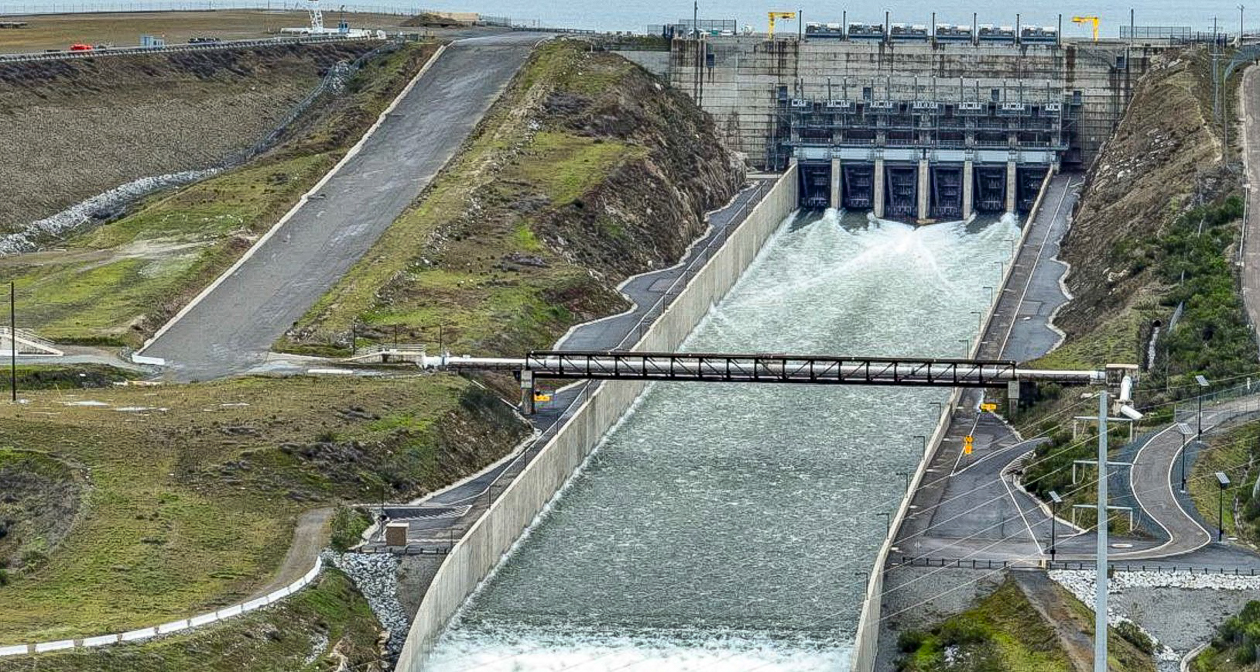 Recent storms lift Folsom Lake to winter benchmark, increasing releases