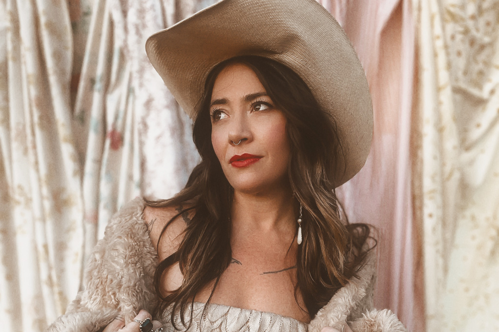 Hannah Juanita brings classic country sound to Folsom Hotel Saloon