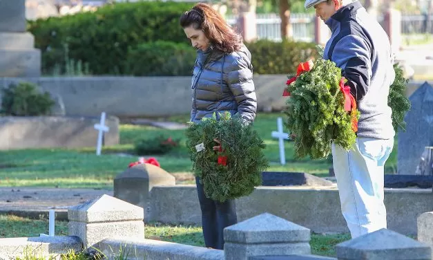 Wreaths Across America honors fallen Folsom Vets 