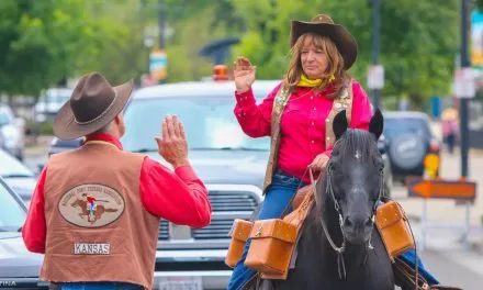 Pony Express rides into Folsom, Sacramento Thursday
