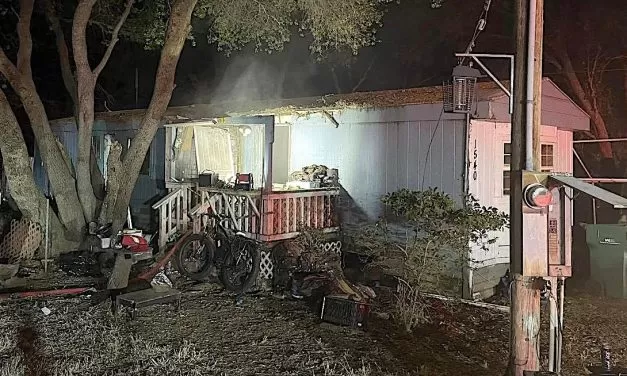 Firefighter injured, family displaced in El Dorado Hills fire 