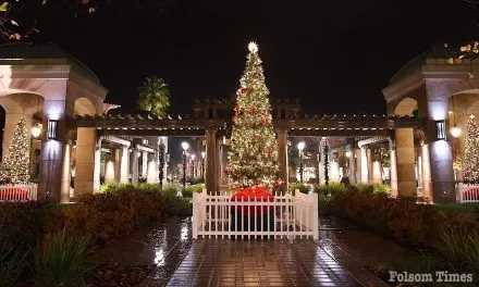 Santa to make early appearance for Palladio Tree Lighting Saturday 