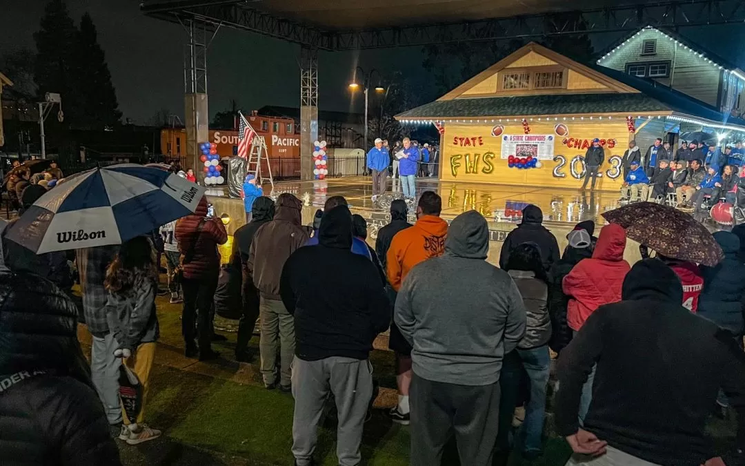 Rain can’t dampen Folsom Bulldogs community championship celebration