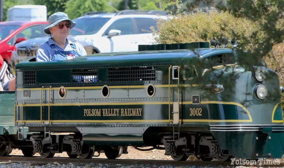 Prospective buyers look to keep train in Folsom; Council talks budget