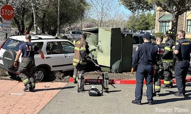 Vehicle collides into electrical box on Folsom’s Glenn Drive