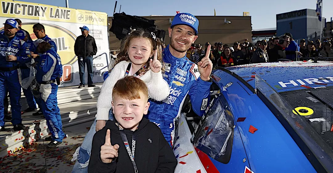 Elk Grove’s Larson earns second straight NASCAR Cup win at Las Vegas