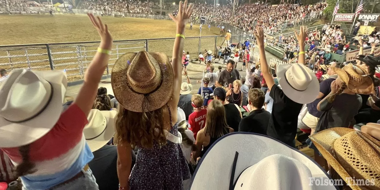 Sizzling sellout; Heat doesn’t daunt Folsom Pro Rodeo fans