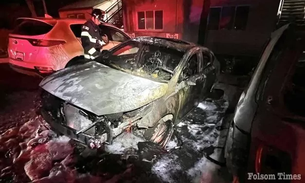 Firefighters snuff Folsom Ranch two car blaze