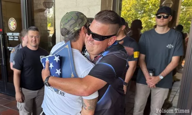 Folsom Police Officer Prociw signs off after 3 decades of service