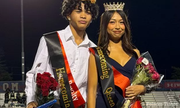 Folsom Bulldogs cap Homecoming week with crowning of royalty