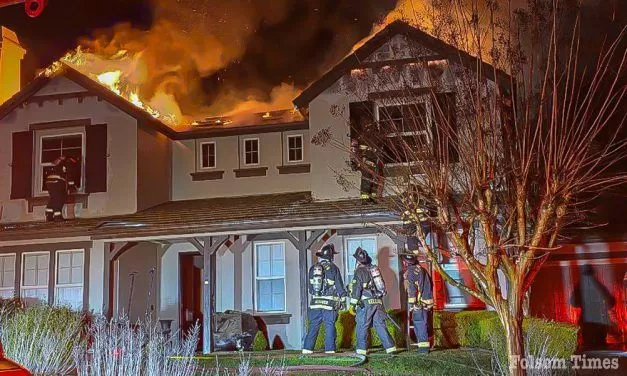 Early morning fire destroys El Dorado Hills home