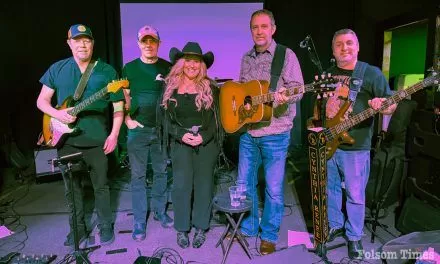 Cynthia Renee brings rockin’ modern country to Red Hawk stage
