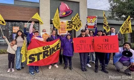 El Dorado Hills restaurant employees stage strike, picket over alleged racism,abuse