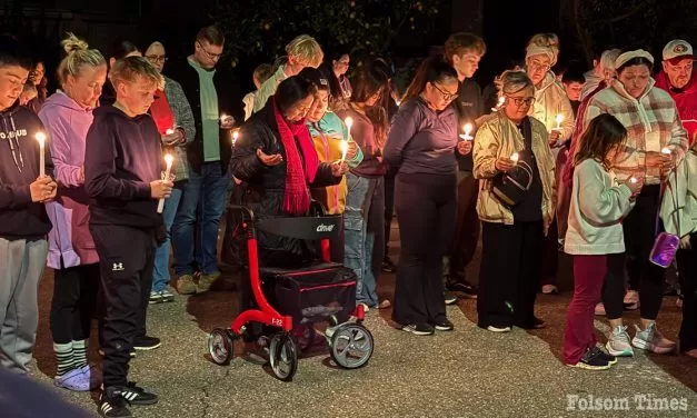 Cordova community unites in vigil to honor family lost in tragedy